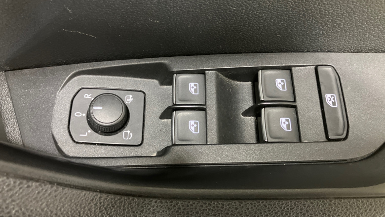 Skoda Karoq 1.0 TSI SE L 5dr DSG Petrol Estate